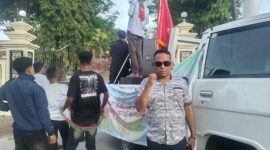 Foto : para pendemo di Polres Rote Ndao (istimewa)