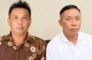 Foto : Danial Daud Saudale (Baju Putih) dan Matias